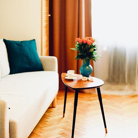 National Stadion Apartment Варшава Экстерьер фото